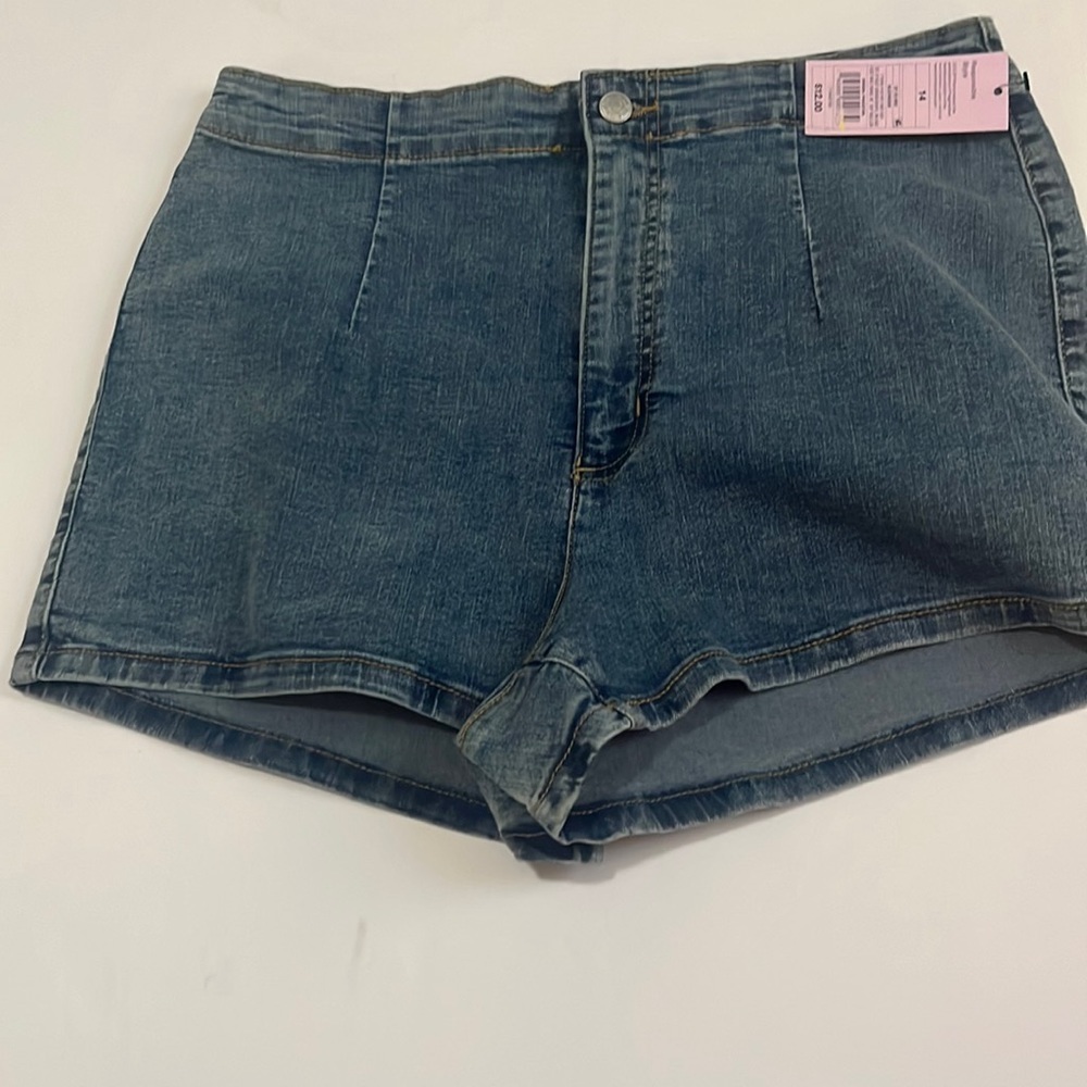 NWT women’s shorts​​